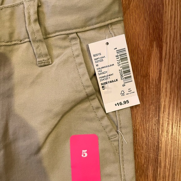 The Children’s Place Khaki Uniform Shorts - Picture 2 of 4